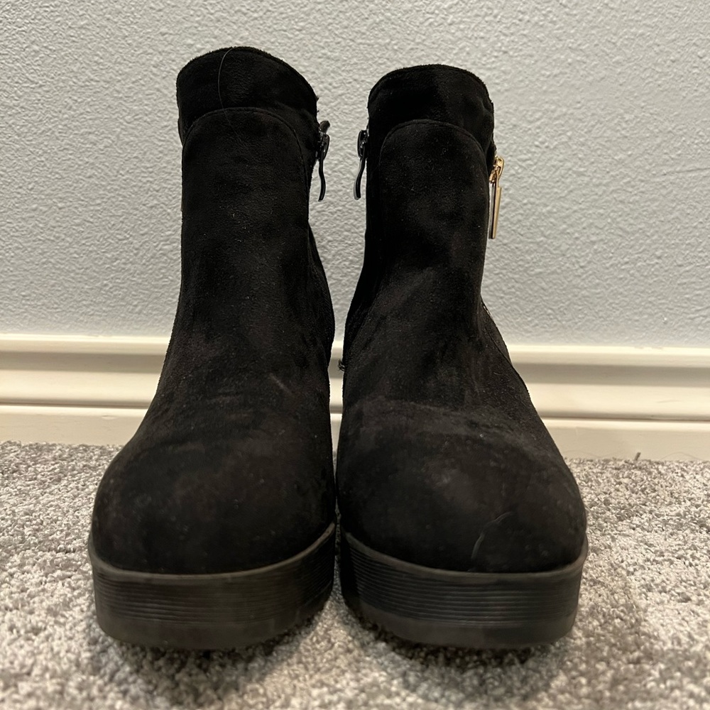 Nature Breeze Goldie 1 Women’s Chunky Heel Platform Side Zipper Booties